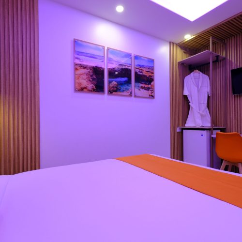 Double Room 1 queen bed